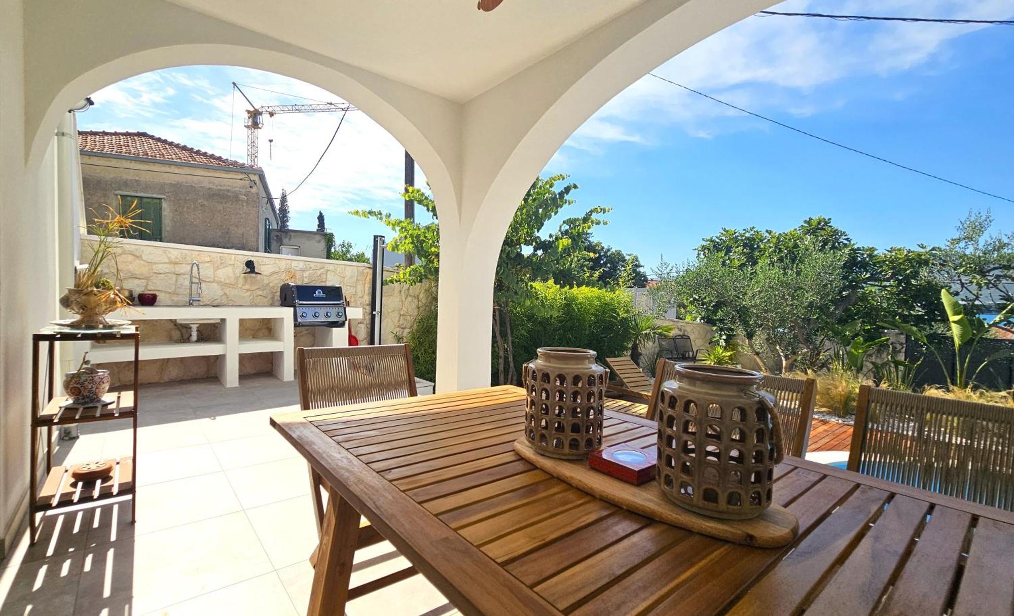 The Three Flowers Pool House Trogir Ngoại thất bức ảnh