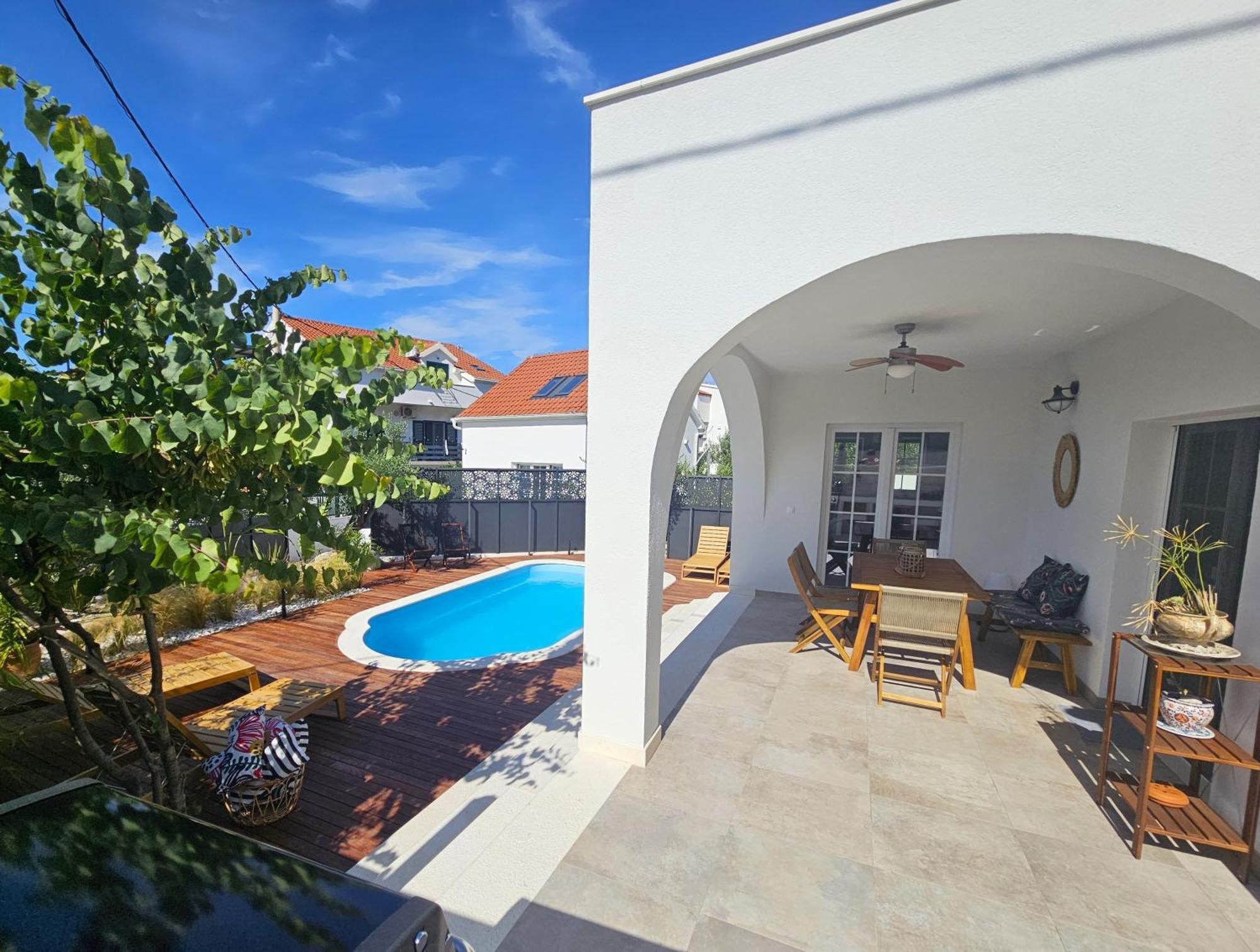 The Three Flowers Pool House Trogir Ngoại thất bức ảnh