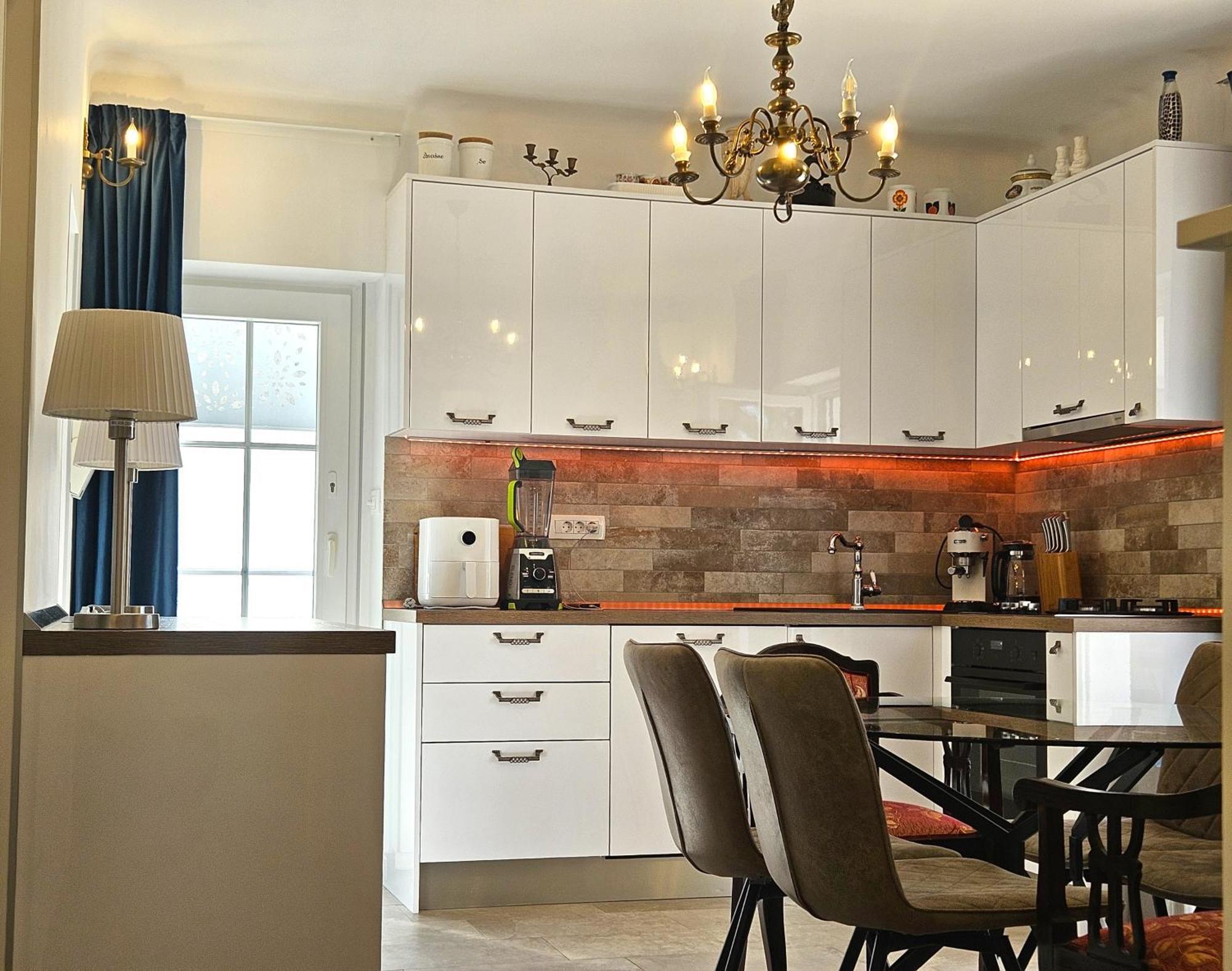 The Three Flowers Pool House Trogir Ngoại thất bức ảnh